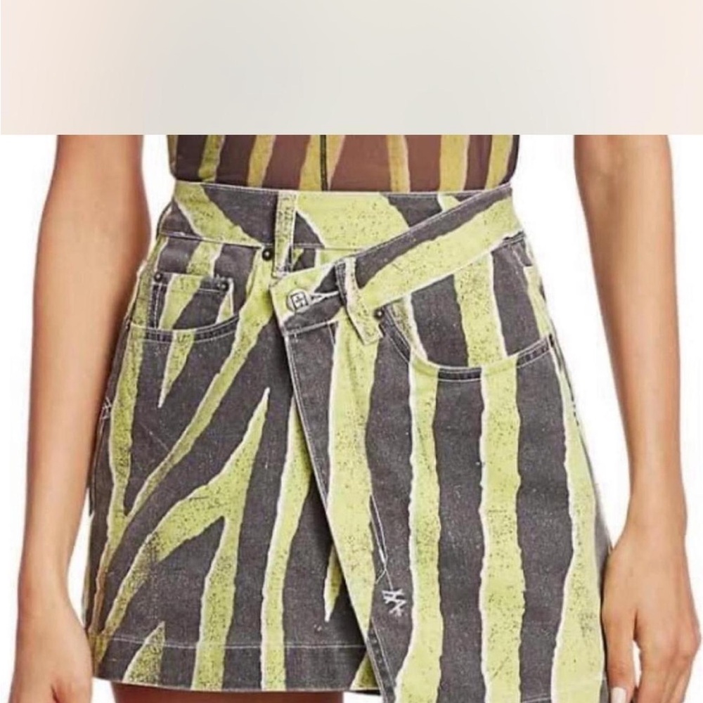Stylish Zebra Print Mini Skirt